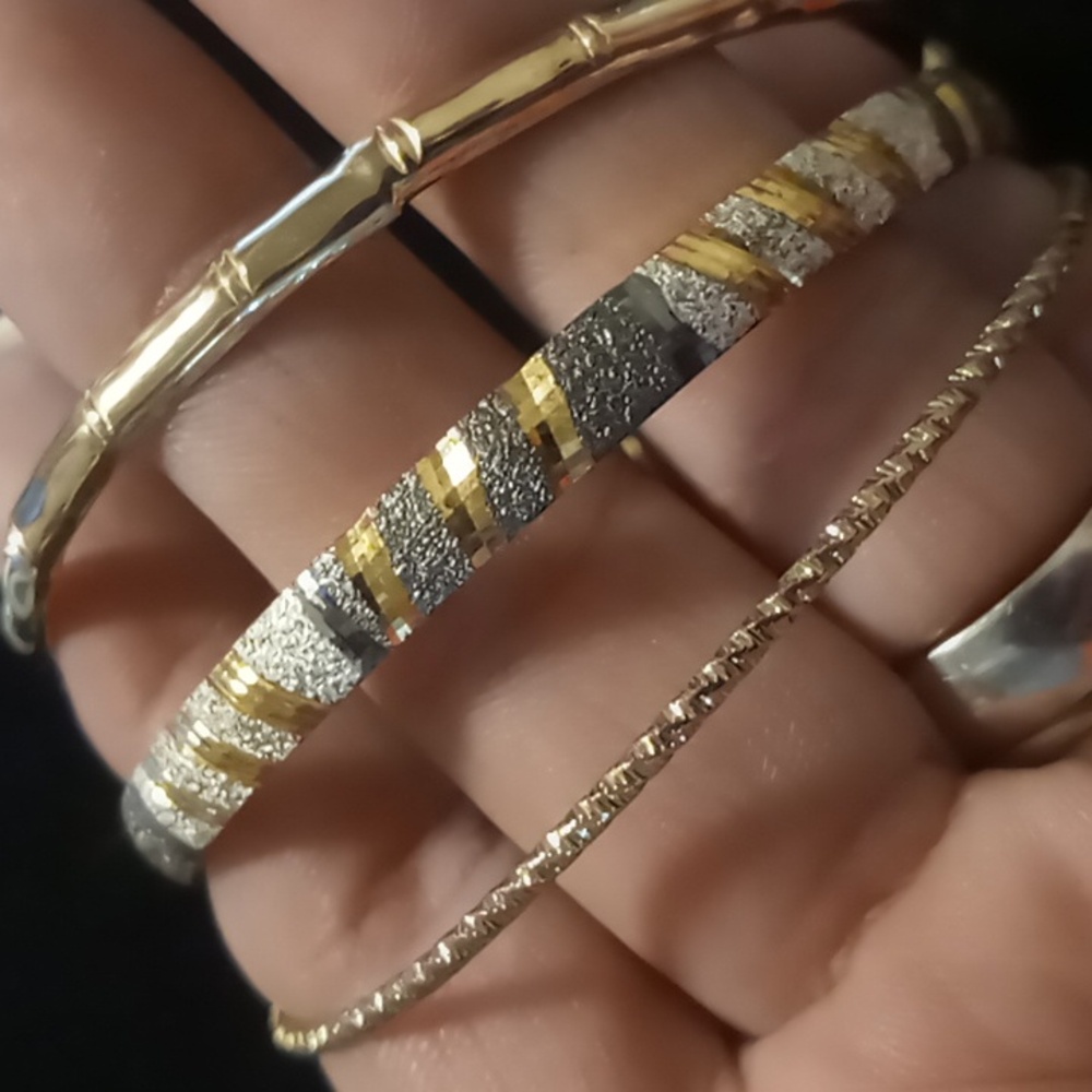 Guess bangle bracelets etched gold & silver tone plated NWOT